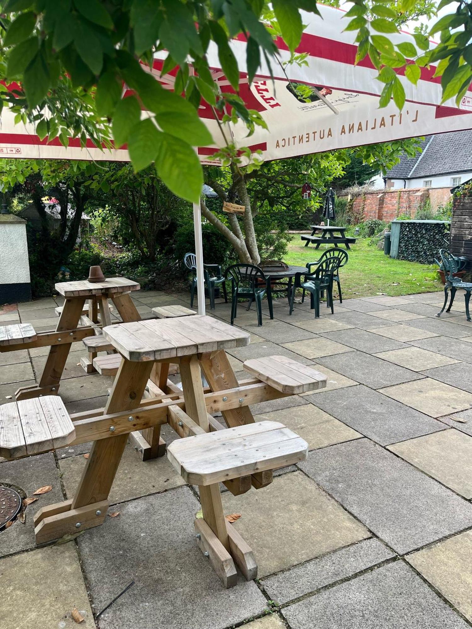 Thorverton Arms Room photo