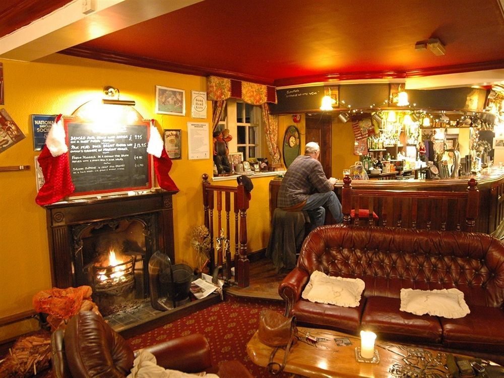 Thorverton Arms Exterior photo